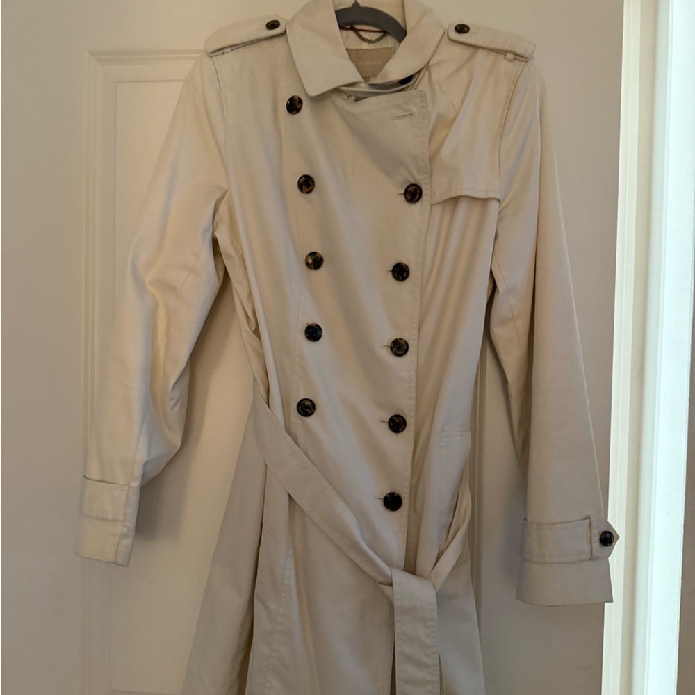 Banana Republic Beige Double-Breasted Trench Coat